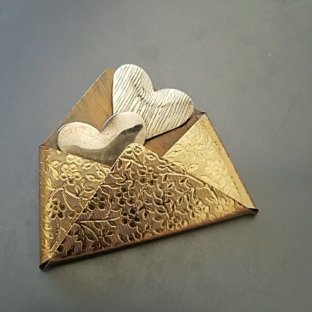 Vintage envelope and hearts pin